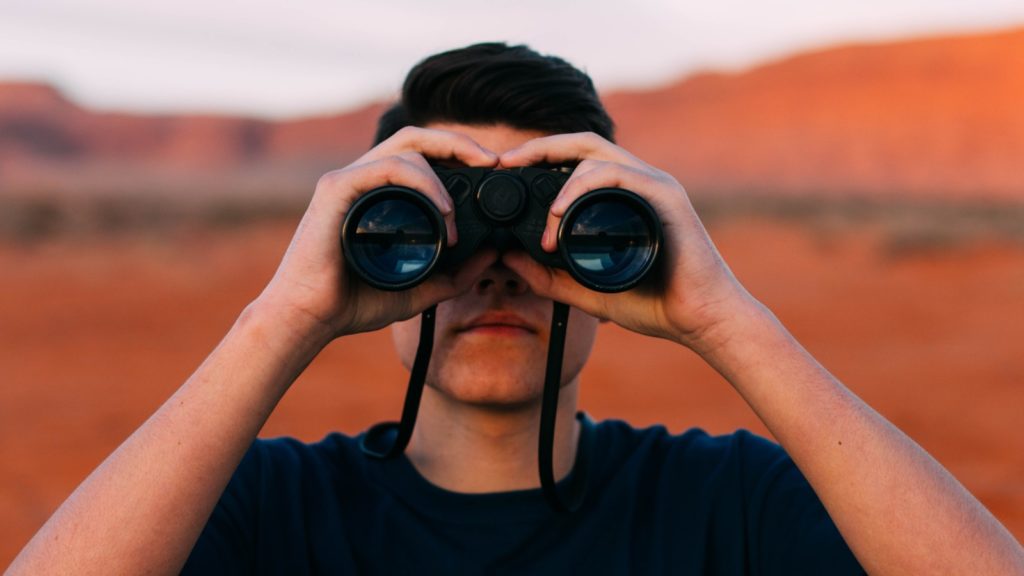 binoculars online privacy evan kirby unsplash