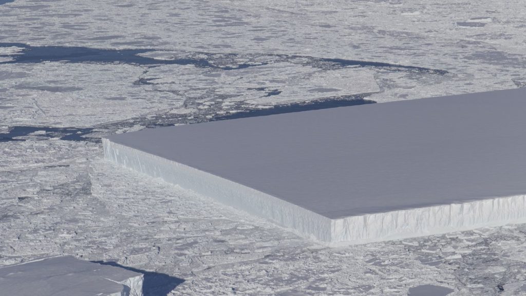 harbeck nasa icebridge tabular iceberg