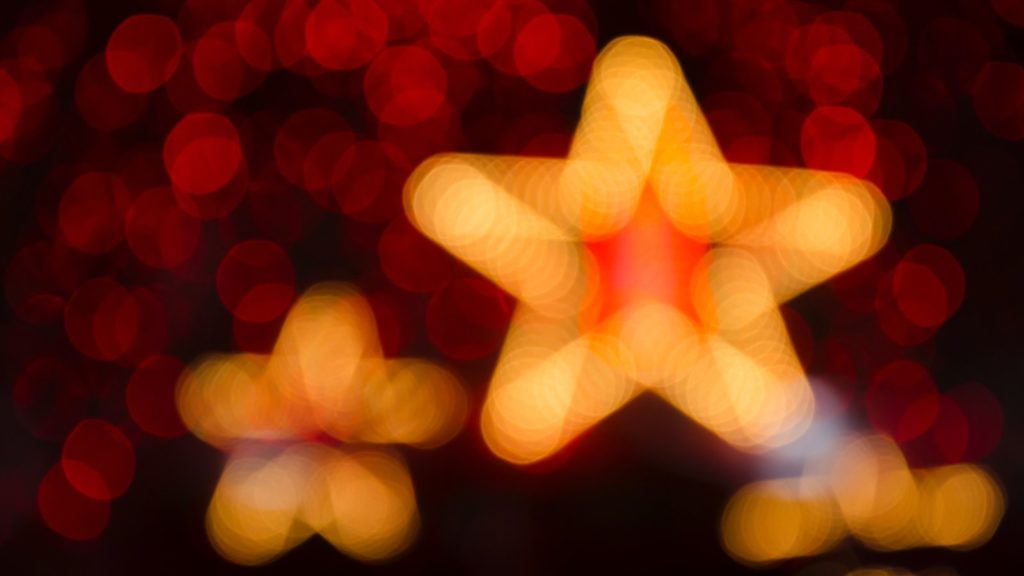 christmas songs spotify playlists lights daniel reche pexels