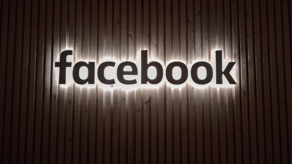 Facebook name change metaverse social media app company